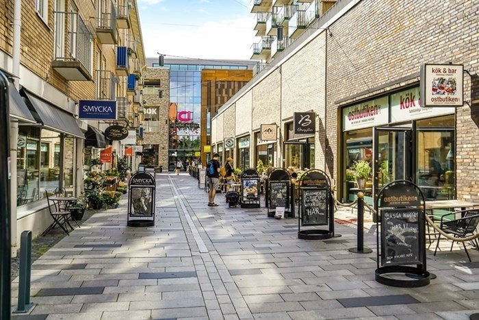 6100960_0028 (1) (1)