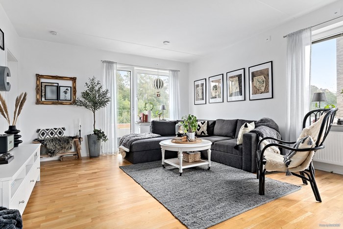 12484156_3-328-16_photo_web