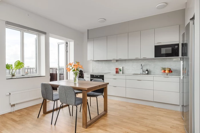 Till salu Karlavagnsgatan 1